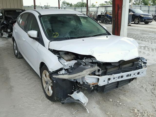 1FADP3K27EL230840 - 2014 FORD FOCUS SE WHITE photo 1