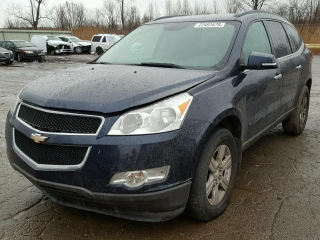 1GNKRGED2BJ413156 - 2011 CHEVROLET TRAVERSE L BLUE photo 2