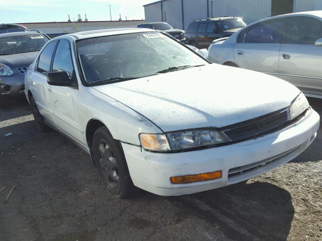 1HGCE6672VA014216 - 1997 HONDA ACCORD EX WHITE photo 1