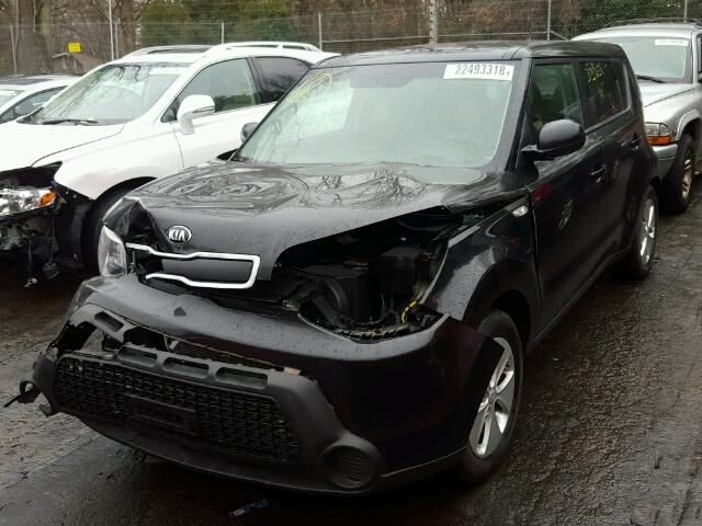 KNDJN2A28E7063184 - 2014 KIA SOUL BLACK photo 2