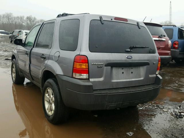 1FMYU93147KB77015 - 2007 FORD ESCAPE XLT GRAY photo 3