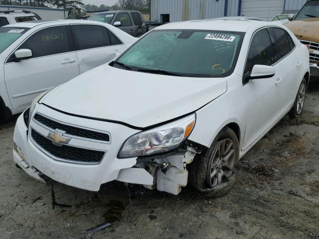 1G11D5RR3DF112553 - 2013 CHEVROLET MALIBU 1LT 白色 照片 2
