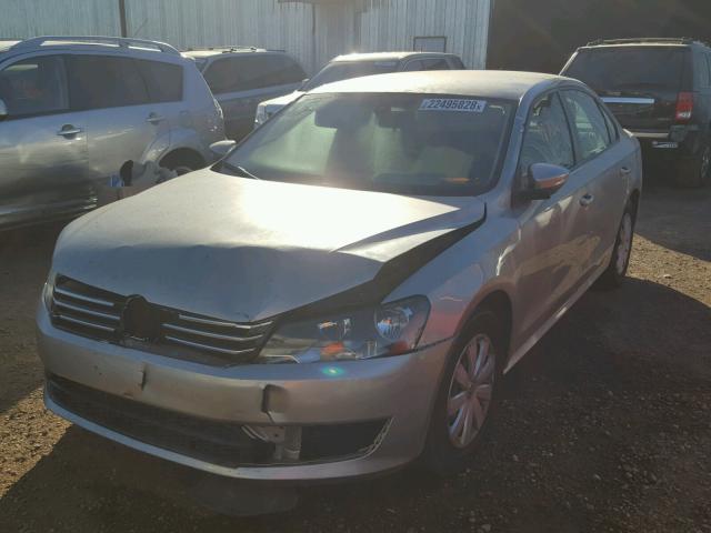 1VWAP7A37CC024118 - 2012 VOLKSWAGEN PASSAT S ვერცხლისფერი ფოტო 2