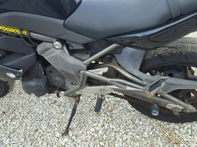 JKAEXEC1X9DA32167 - 2009 KAWASAKI EX650 C 黑色 照片 7