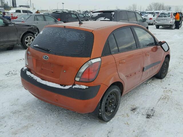 KNADE243096559364 - 2009 KIA RIO 5 SX ORANGE photo 4