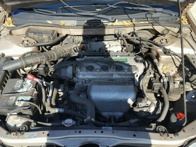 1HGCG66571A131728 - 2001 HONDA ACCORD LX GOLD photo 7