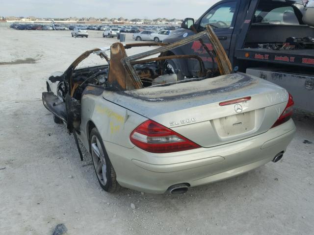 WDBSK75F63F009004 - 2003 MERCEDES-BENZ SL 500R TAN photo 3