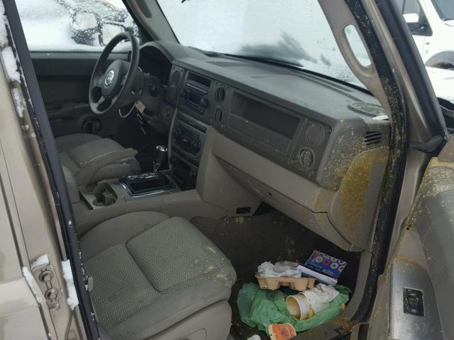 1J8HG48K96C286216 - 2006 JEEP COMMANDER 棕色 照片 5