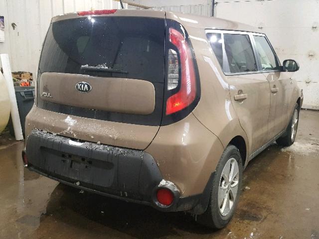 KNDJN2A20F7235046 - 2015 KIA SOUL BROWN photo 4