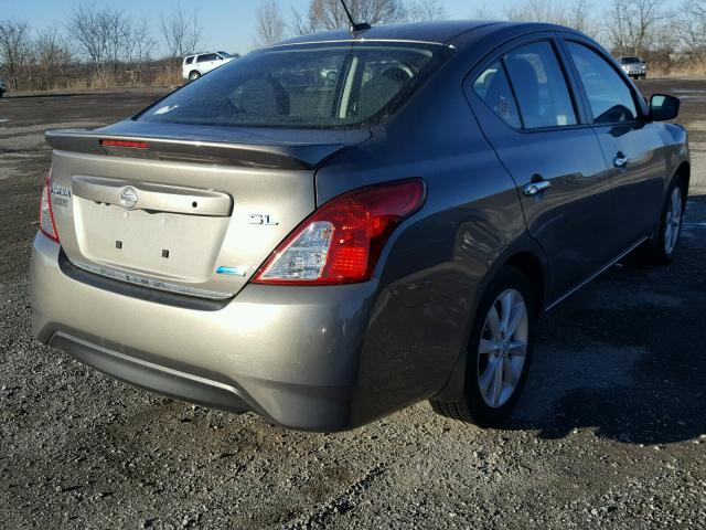 3N1CN7AP3GL835559 - 2016 NISSAN VERSA S GRAY photo 4