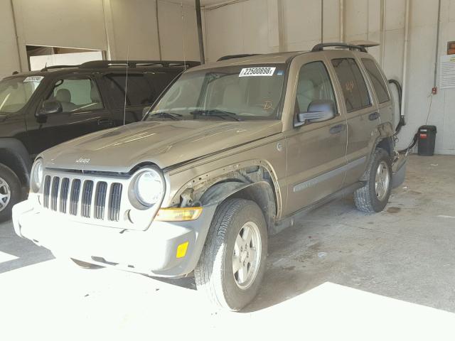 1J4GL48K35W555770 - 2005 JEEP LIBERTY SP TAN photo 2