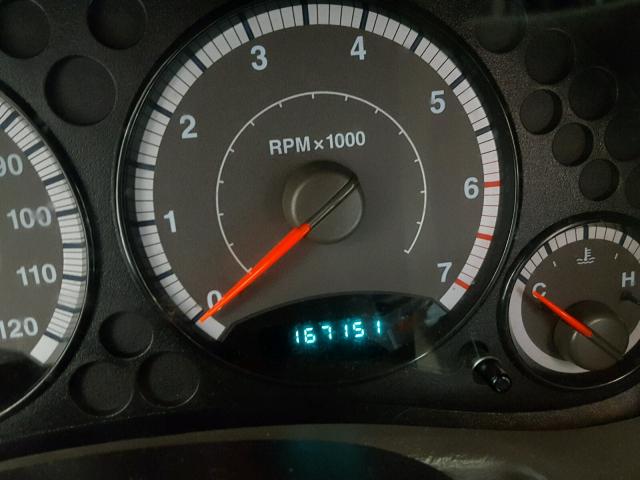 1J4GL48K35W555770 - 2005 JEEP LIBERTY SP TAN photo 8