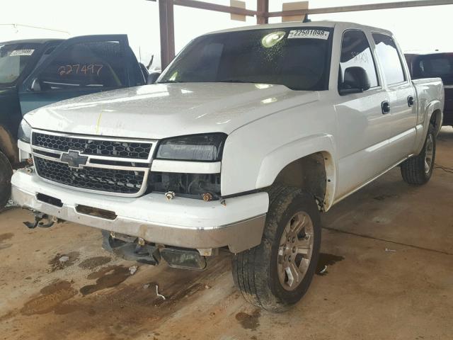 2GCEK13Z961308426 - 2006 CHEVROLET SILVERADO WHITE photo 2