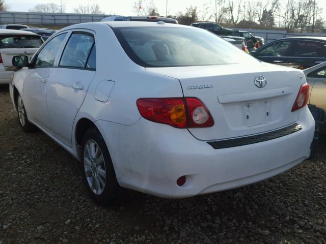 1NXBU40E49Z144328 - 2009 TOYOTA COROLLA BA WHITE photo 3