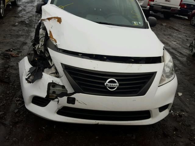 3N1CN7AP7CL877713 - 2012 NISSAN VERSA S WHITE photo 7