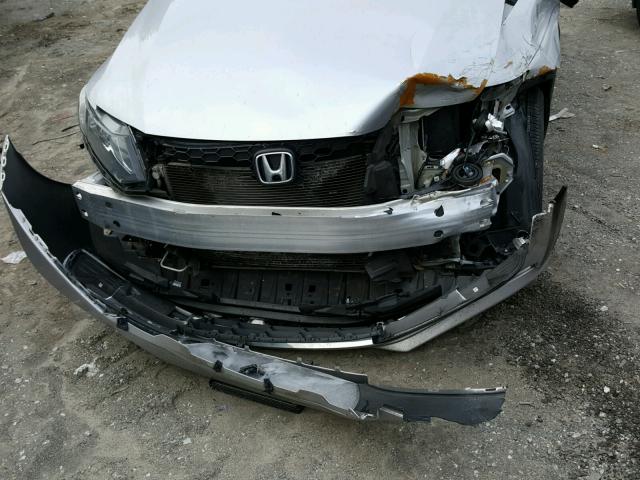 2HGFB2F85FH500688 - 2015 HONDA CIVIC EX 银色 照片 9