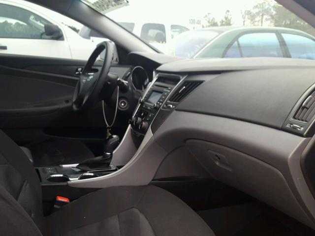 5NPEB4AC6EH935016 - 2014 HYUNDAI SONATA GLS SILVER photo 5