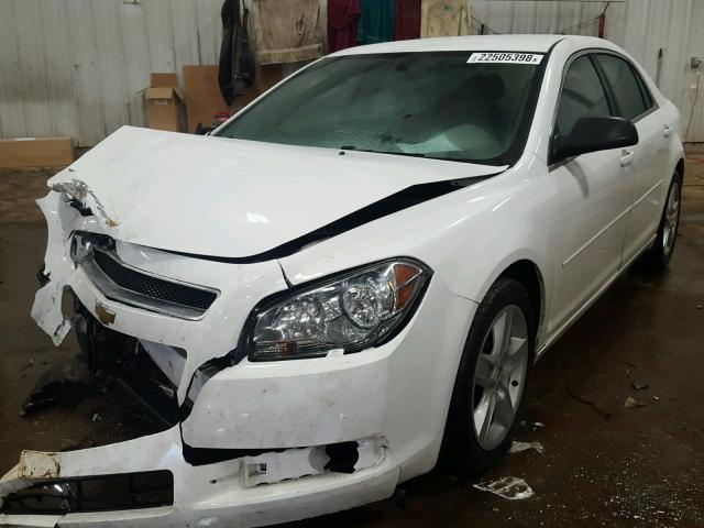 1G1ZG57B694227568 - 2009 CHEVROLET MALIBU LS WHITE photo 2