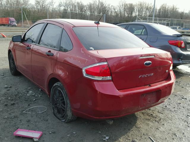 1FAHP3FN5AW258456 - 2010 FORD FOCUS SE RED photo 3