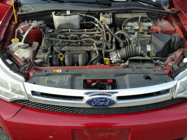 1FAHP3FN5AW258456 - 2010 FORD FOCUS SE RED photo 7