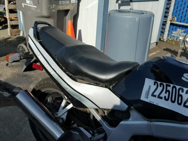 JS1GM51A1V2100945 - 1997 SUZUKI GS500 E GRAY photo 6