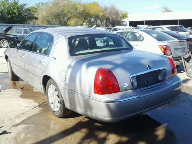 2LNBL8CV0AX614549 - 2010 LINCOLN TOWN CAR S TAN photo 3