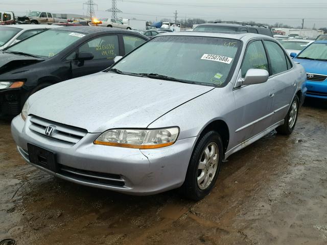 1HGCG56641A098934 - 2001 HONDA ACCORD EX SILVER photo 2