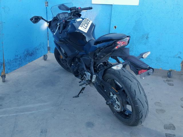 JKAEXEJ10HDA00720 - 2017 KAWASAKI EX650 J შავი ფოტო 3