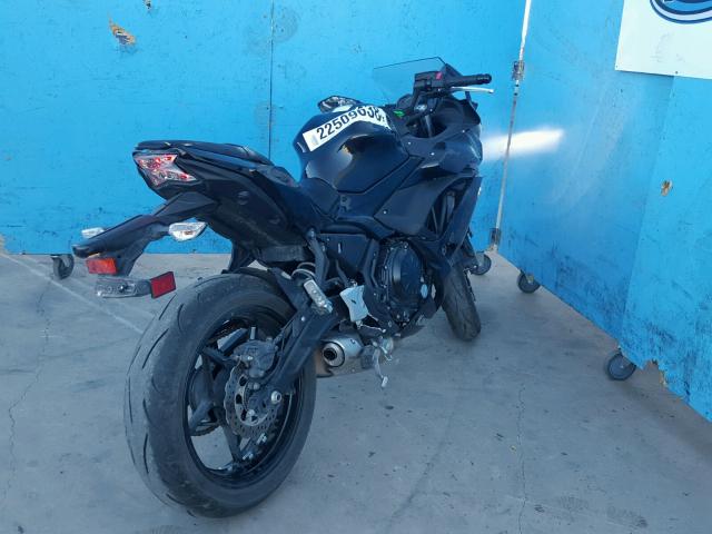 JKAEXEJ10HDA00720 - 2017 KAWASAKI EX650 J შავი ფოტო 4