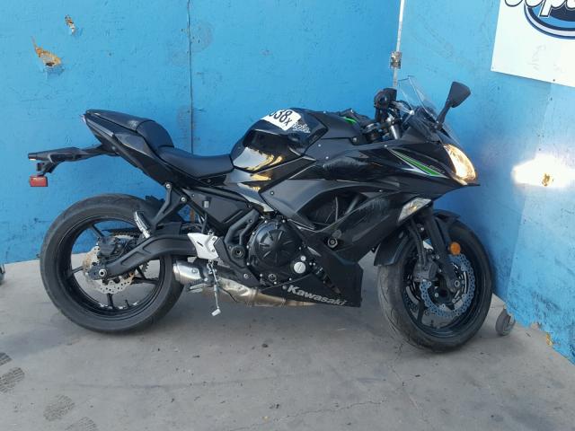 JKAEXEJ10HDA00720 - 2017 KAWASAKI EX650 J შავი ფოტო 9