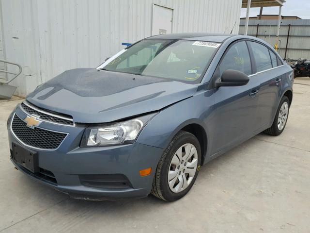 1G1PD5SH1C7325747 - 2012 CHEVROLET CRUZE LS BLUE photo 2