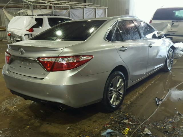 4T1BF1FK9HU618293 - 2017 TOYOTA CAMRY LE SILVER photo 4