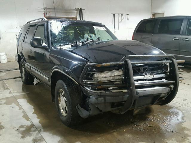 1GNDT13W9W2286482 - 1998 CHEVROLET BLAZER BLACK photo 1