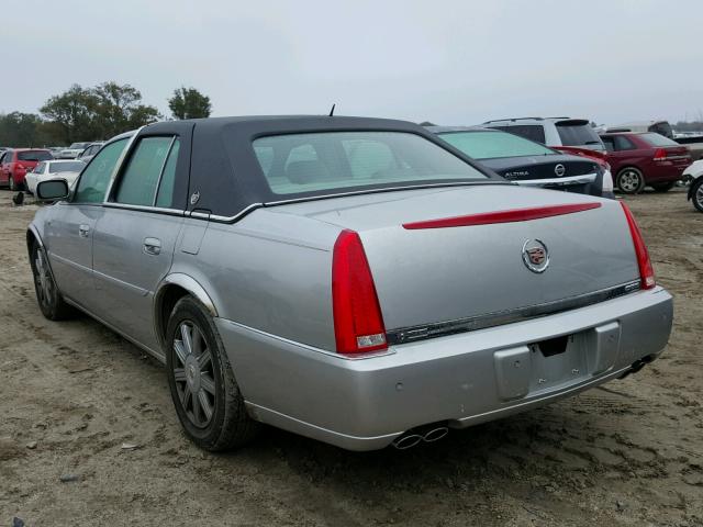 1G6KD57Y28U183284 - 2008 CADILLAC DTS GRAY photo 3