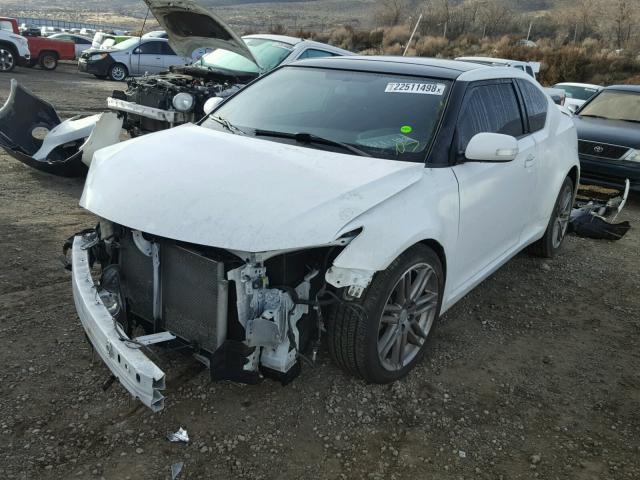 JTKJF5C75C3032446 - 2012 TOYOTA SCION TC WHITE photo 2