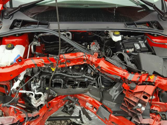 1FADP3K22HL336844 - 2017 FORD FOCUS SE RED photo 7