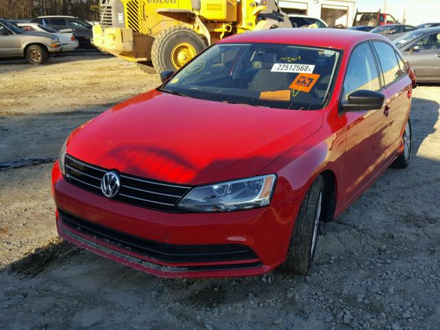 3VWD07AJ1FM251355 - 2015 VOLKSWAGEN JETTA SE RED photo 2