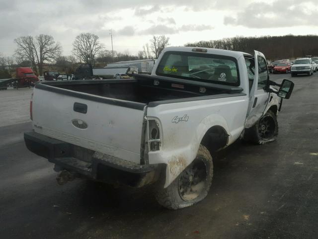 1FTNF21568ED83712 - 2008 FORD F250 SUPER WHITE photo 4