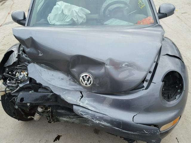 3VWCK31C85M417398 - 2005 VOLKSWAGEN NEW BEETLE 灰色 照片 7
