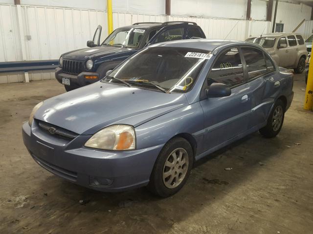 KNADC125746309634 - 2004 KIA RIO BLUE photo 2