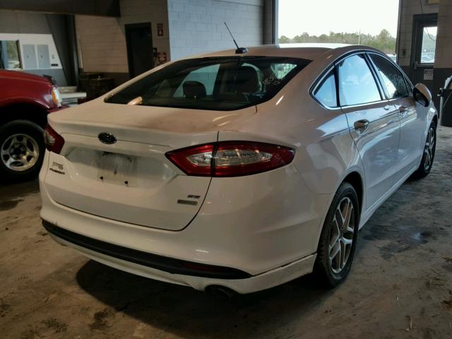 3FA6P0HD2FR151790 - 2015 FORD FUSION SE WHITE photo 4