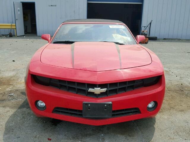 2G1FB3D3XC9103682 - 2012 CHEVROLET CAMARO LT RED photo 9