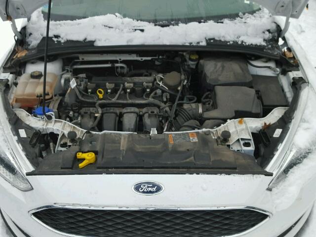 1FADP3F28FL226503 - 2015 FORD FOCUS SE WHITE photo 7