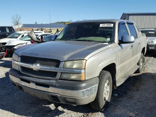 3GNEC13T43G256996 - 2003 CHEVROLET AVALANCHE TAN photo 2