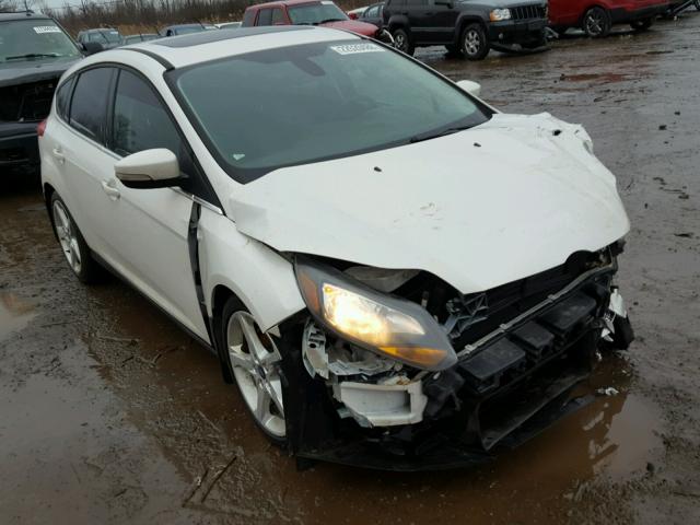 1FAHP3N29CL272565 - 2012 FORD FOCUS TITA WHITE photo 1