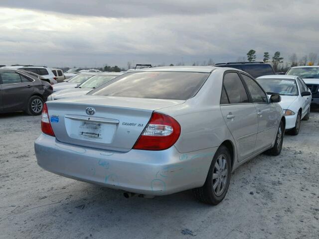 4T1BE32K24U888061 - 2004 TOYOTA CAMRY LE SILVER photo 4