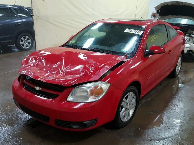 1G1AL12F957632795 - 2005 CHEVROLET COBALT LS RED photo 2