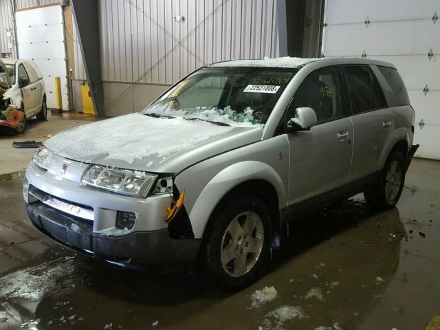 5GZCZ63455S867053 - 2005 SATURN VUE SILVER photo 2