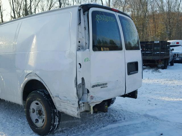 1GCWGFCA4E1207392 - 2014 CHEVROLET EXPRESS G2 WHITE photo 9