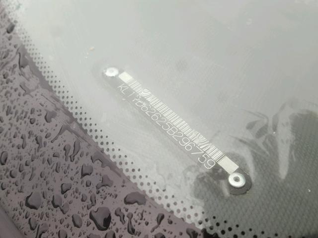 KL1TD62625B296759 - 2005 CHEVROLET AVEO BASE BLUE photo 10